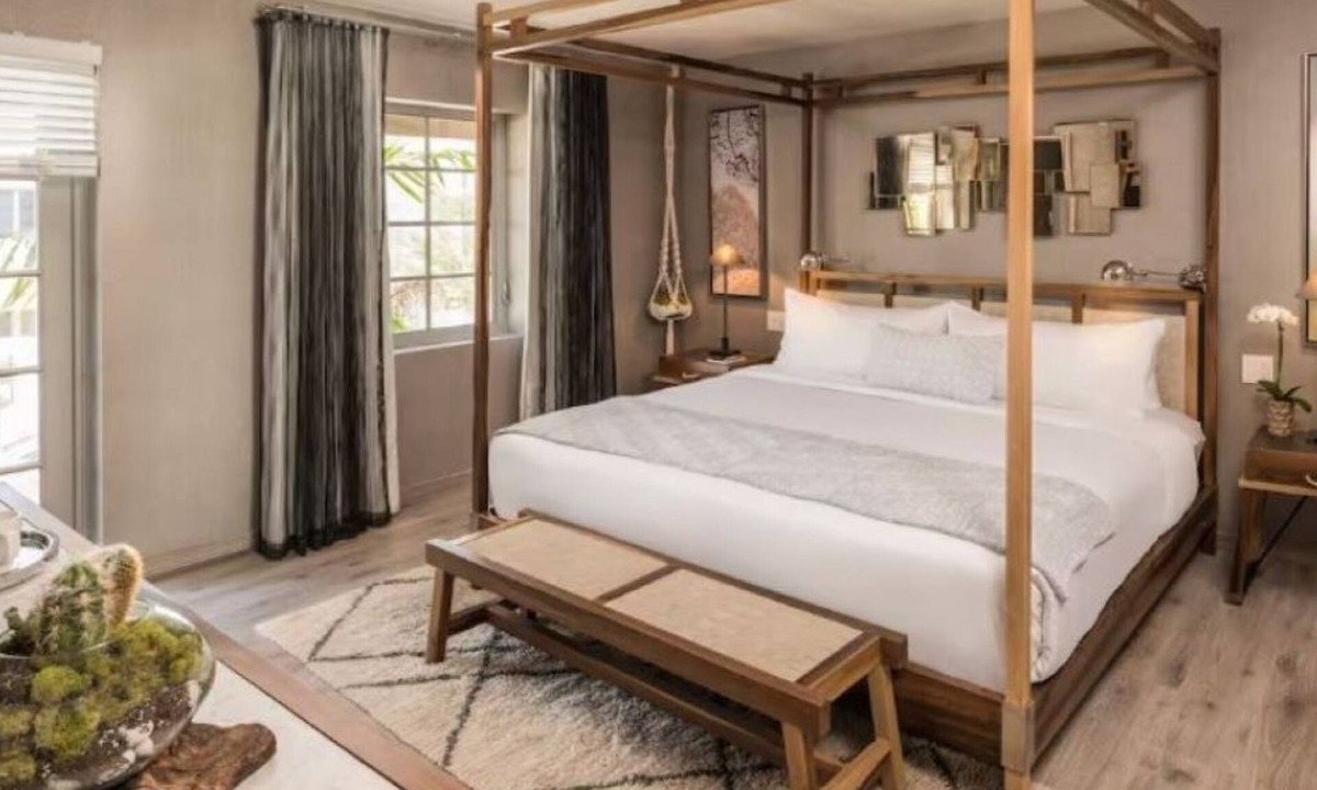City Center Hotel | Designer Beachside Hotel: Contemporary Style, Pool, Dining, & Perfect Location
