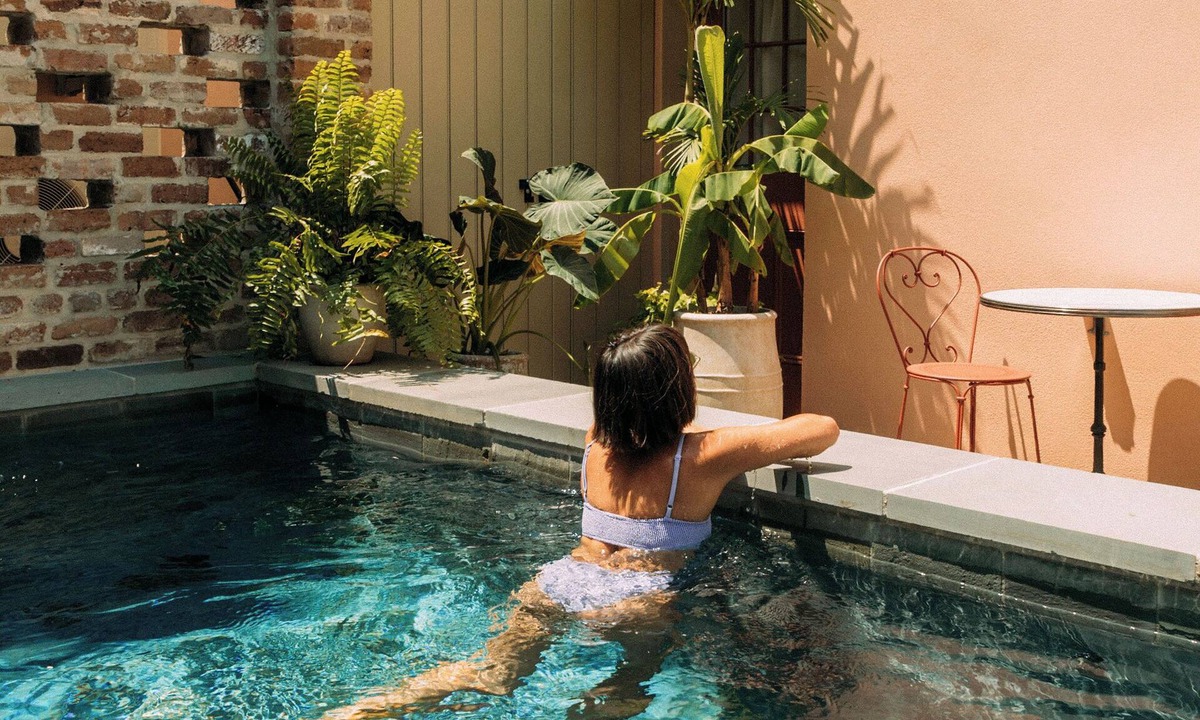 Bywater House | Designer Bywater Carriage House w/Pool & Courtyard Near Frenchmen