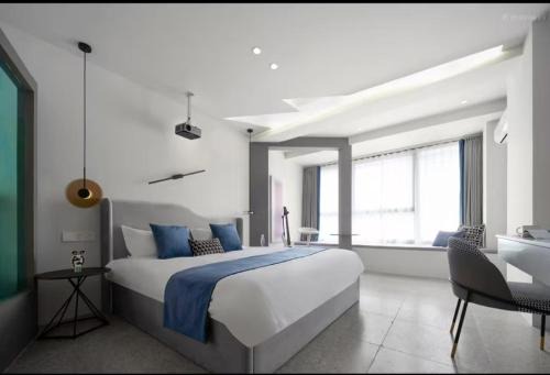 Luolong Apartment | Designer Hotel