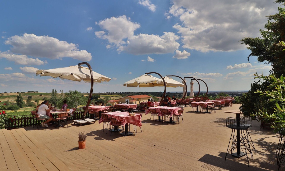 Kirklareli Hotel | Dessera Vineyards Hotel