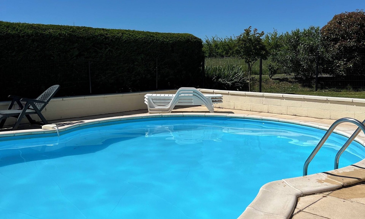 Saint-Aubin-de-Cadelech House | Detached Rural barn retreat set in open farm land -with private pool