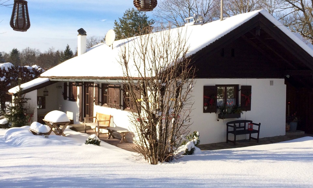 Wackersberg House | Detached vacation home with beautiful garden & mountain views, above Bad Tölz