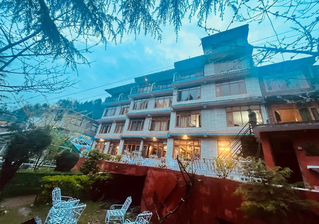 Manali Hotel | Devlok Resort - by DLS