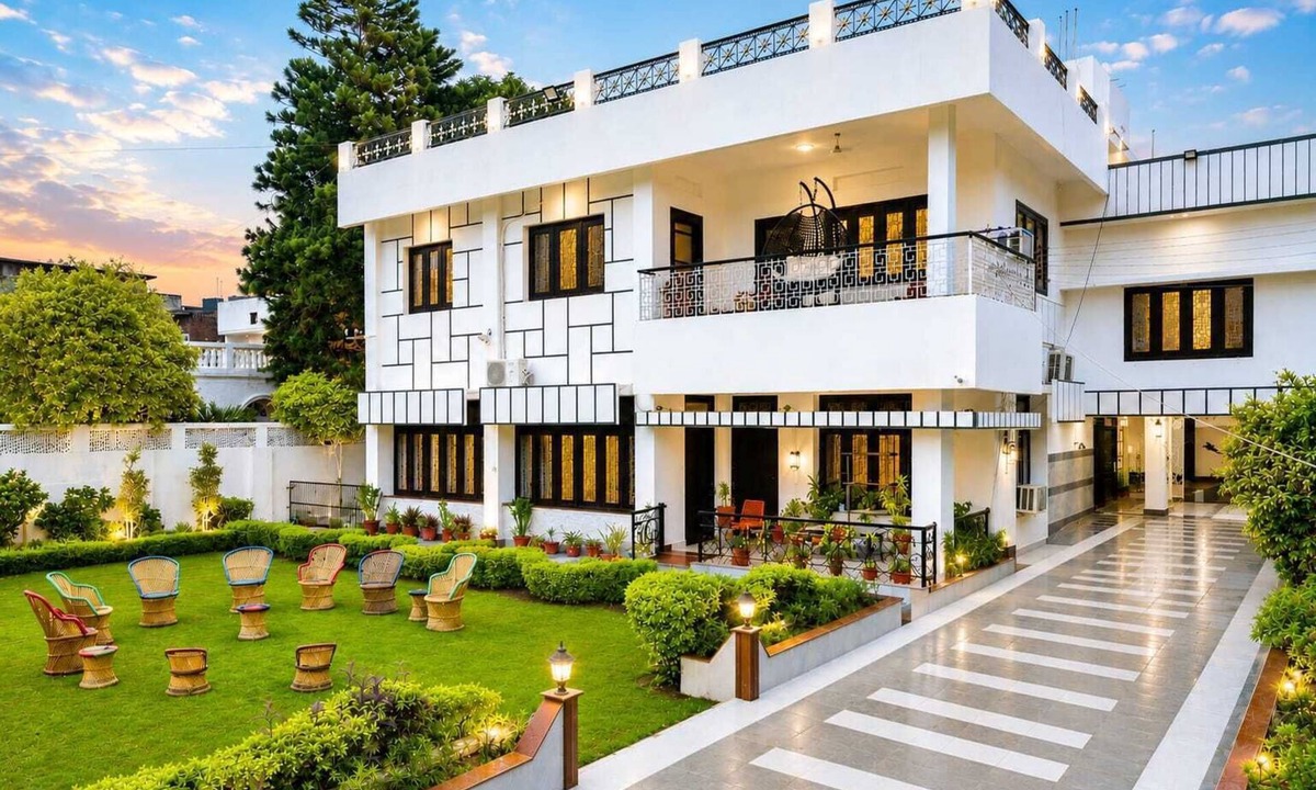 Jammu Hotel | Dhairya Villa Home Away From Home
