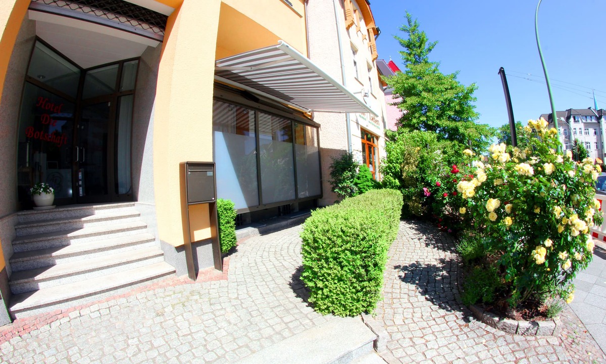 Karlshorst House | Die Botschaft