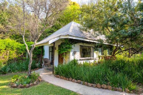 Hartbeespoort House | Die Ou Pastorie
