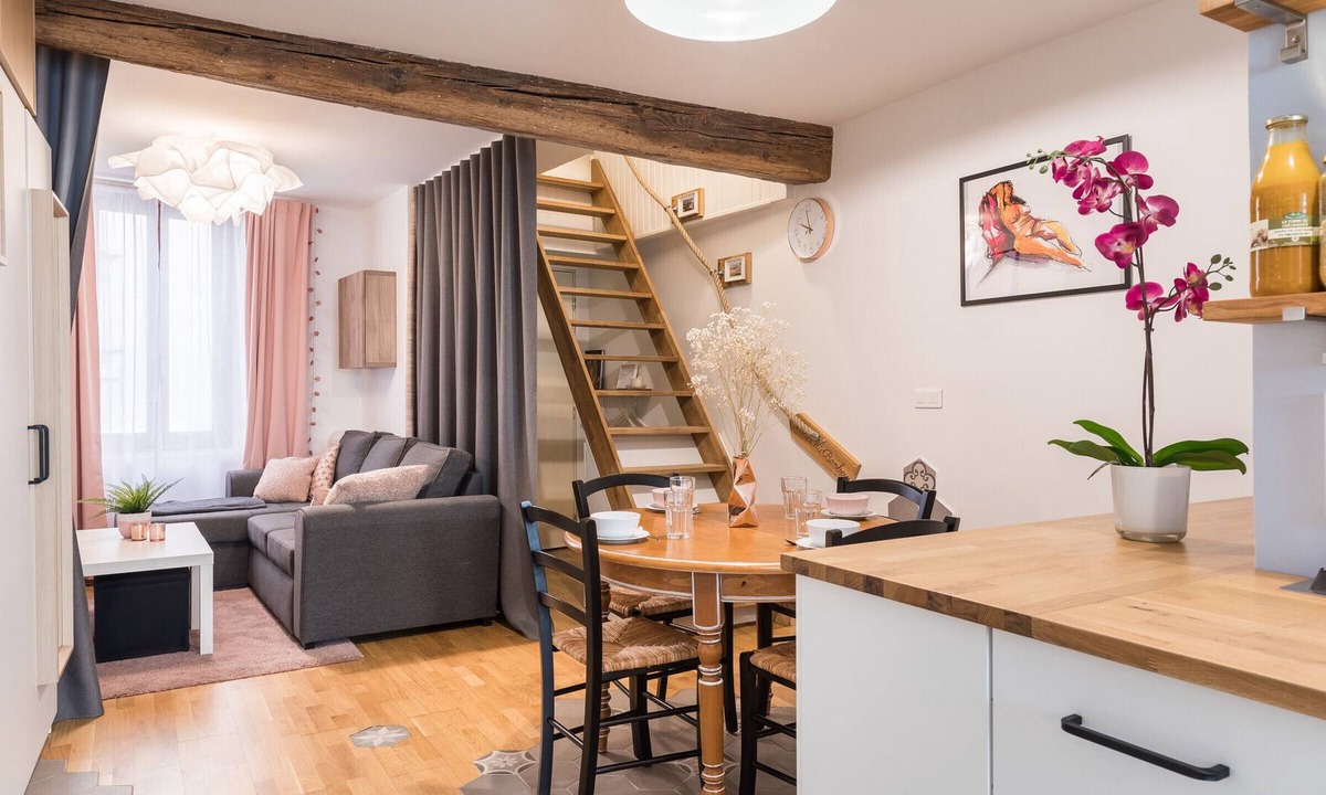 Saint Michel - Mairie Apartment | DIFY Charmant - Saxe Gambetta