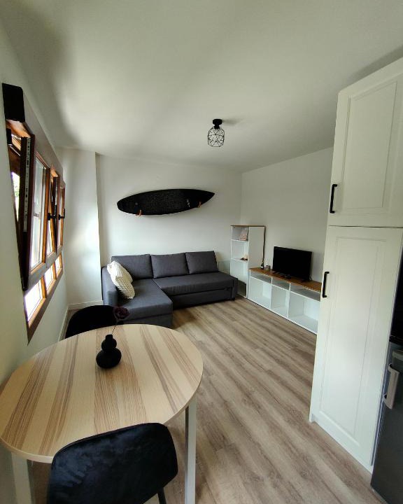Salinas Apartment | Digital Nomad Paradise - Garaje/PC monitor