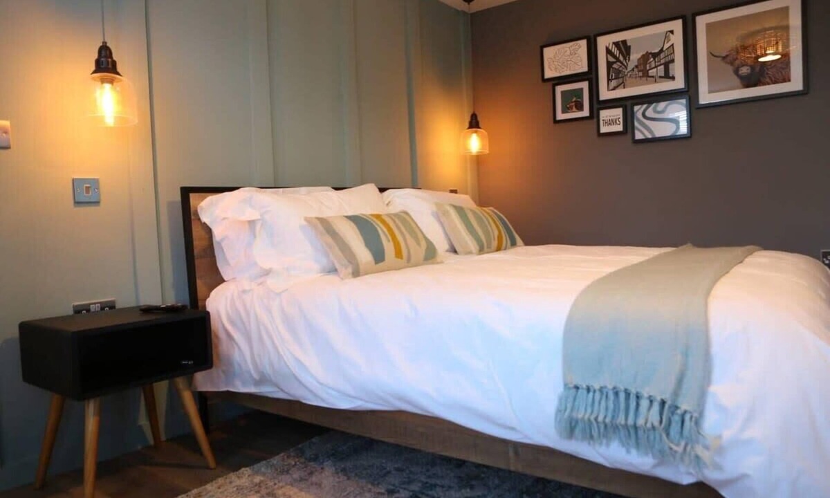 Spetchley Apartment | Diglis Basin Apartment
