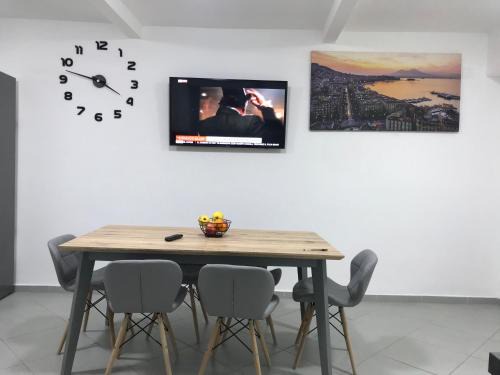 Montecalvario Bed & Breakfast | Dilemma