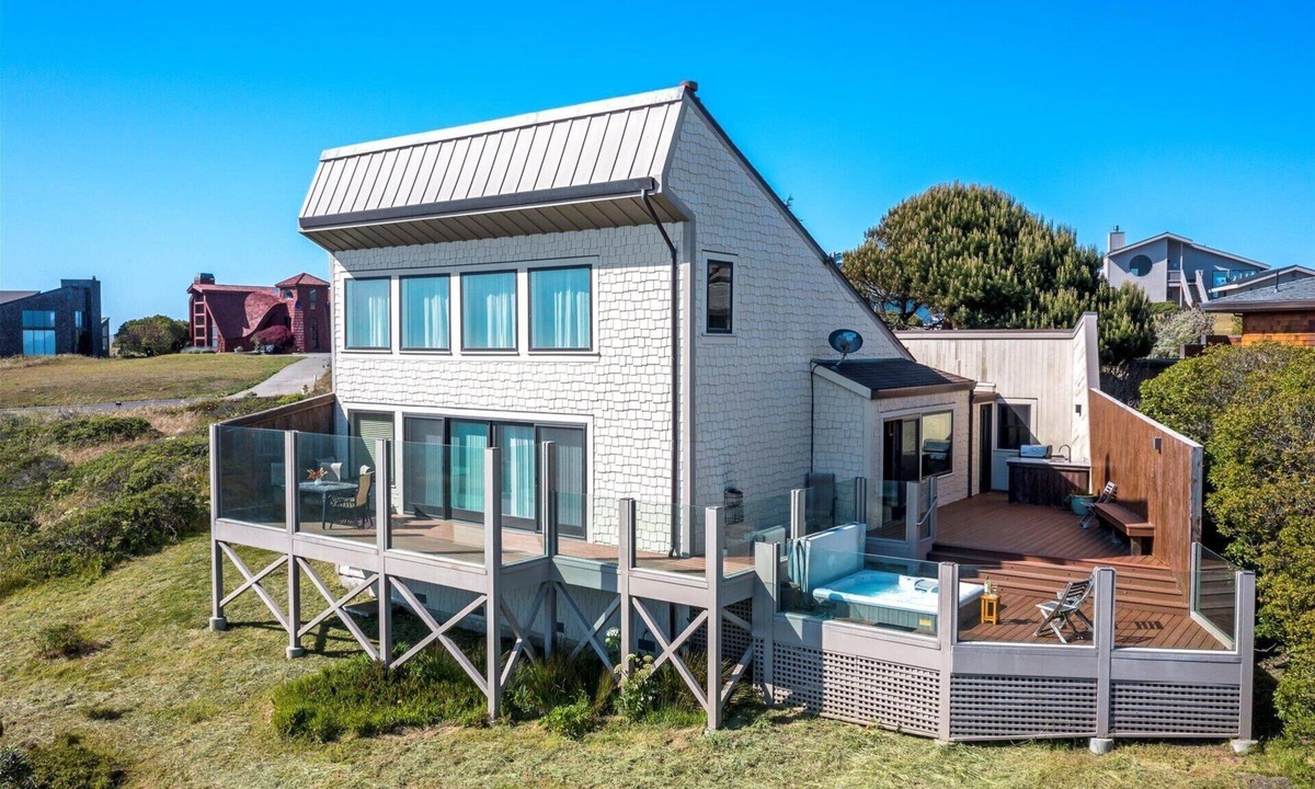 Dillon Beach House | Dillon Beach Ocean View! Hot Tub, Sauna & Game Room~Dog-Friendly~Beach Nest