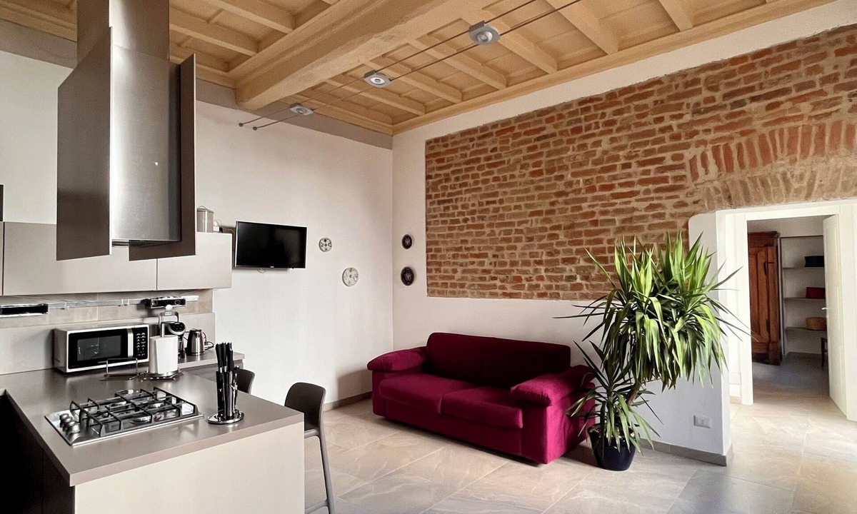 Pavia Apartment | Dimora Boezio7, elegant apartment in the center