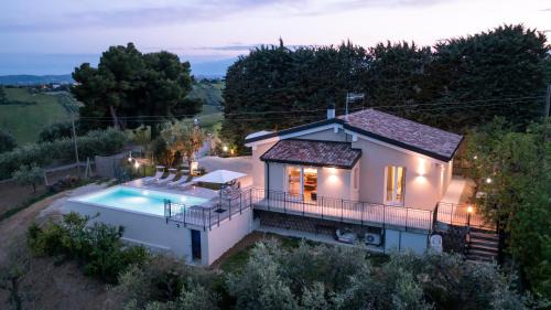 Acquaviva Picena Villa | Dimora Campo delle Mura - Charming House