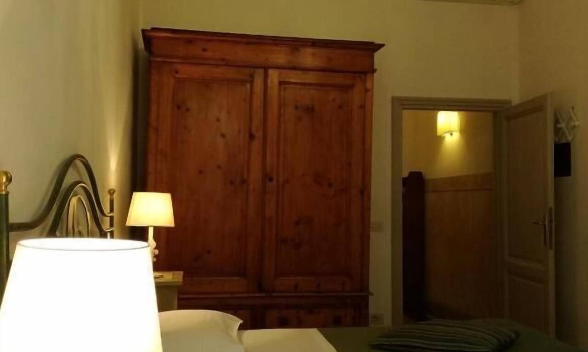 San Frediano Apartment | Dimora Pieri - Corsini Apartment, historic building in the old center with lift and terrace