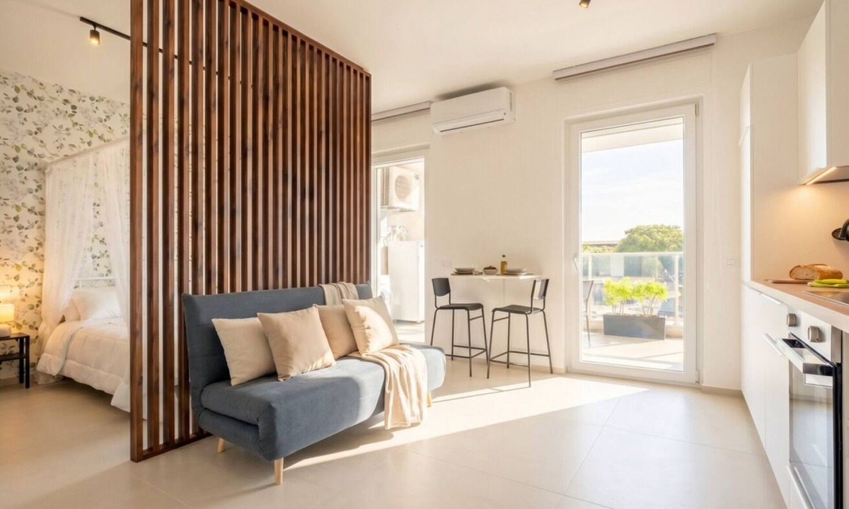 Municipio 3 Apartment | Dimora Venere - Modern Urban Retreat in the Heart of Bari