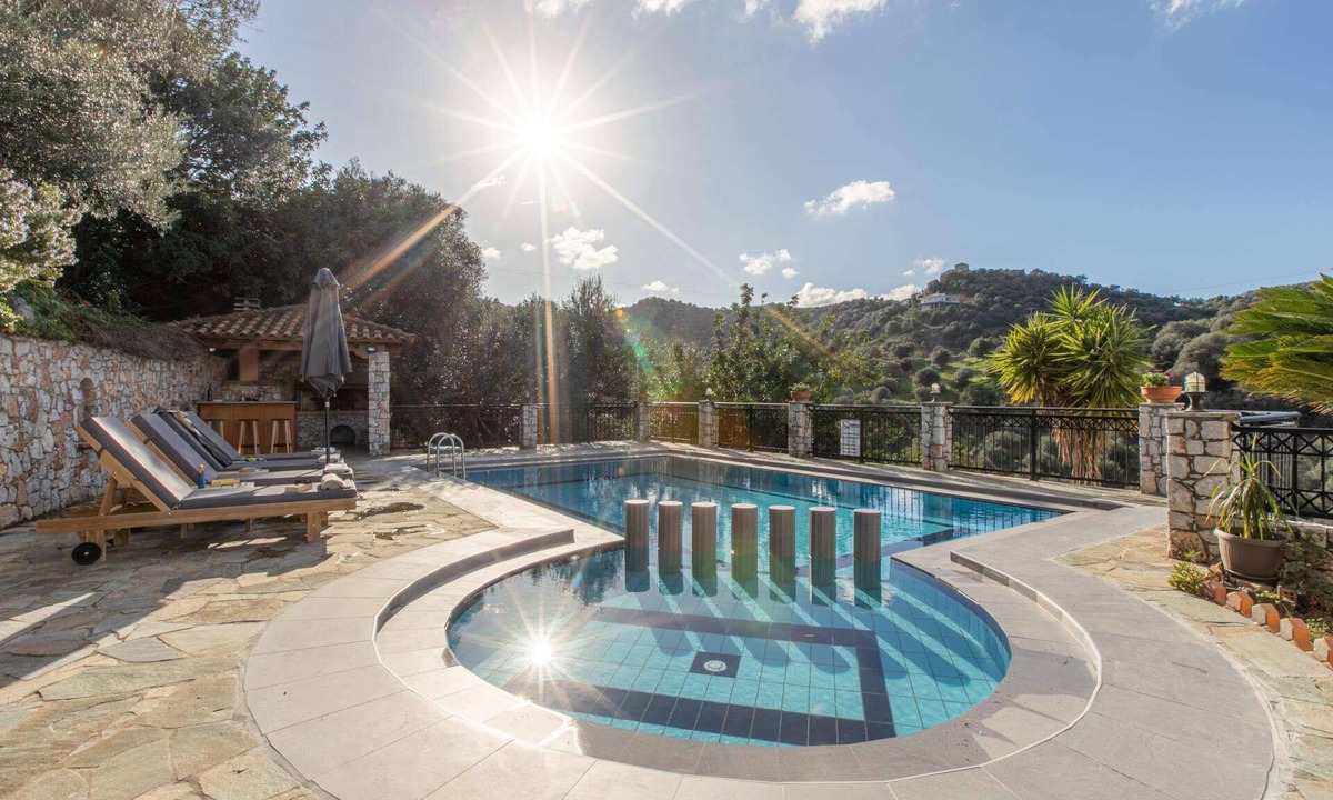 Stalos Villa | Dimosthenis - Four Bedroom Villa, Sleeps 8
