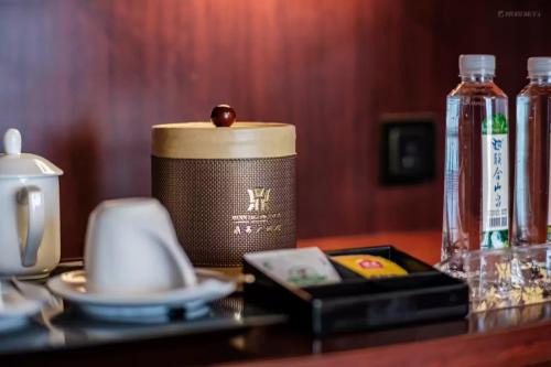 Wuhua Hotel | Dingyi Hotel