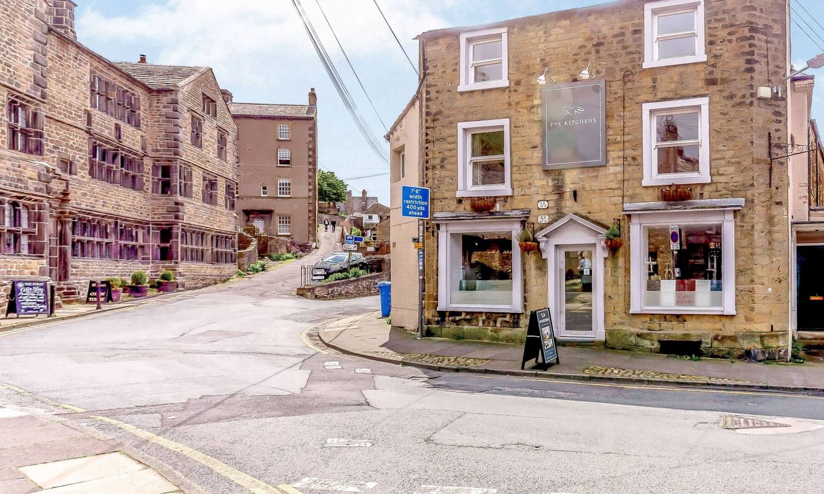 Giggleswick Apartment | DINSDALE HOUSE in Settle