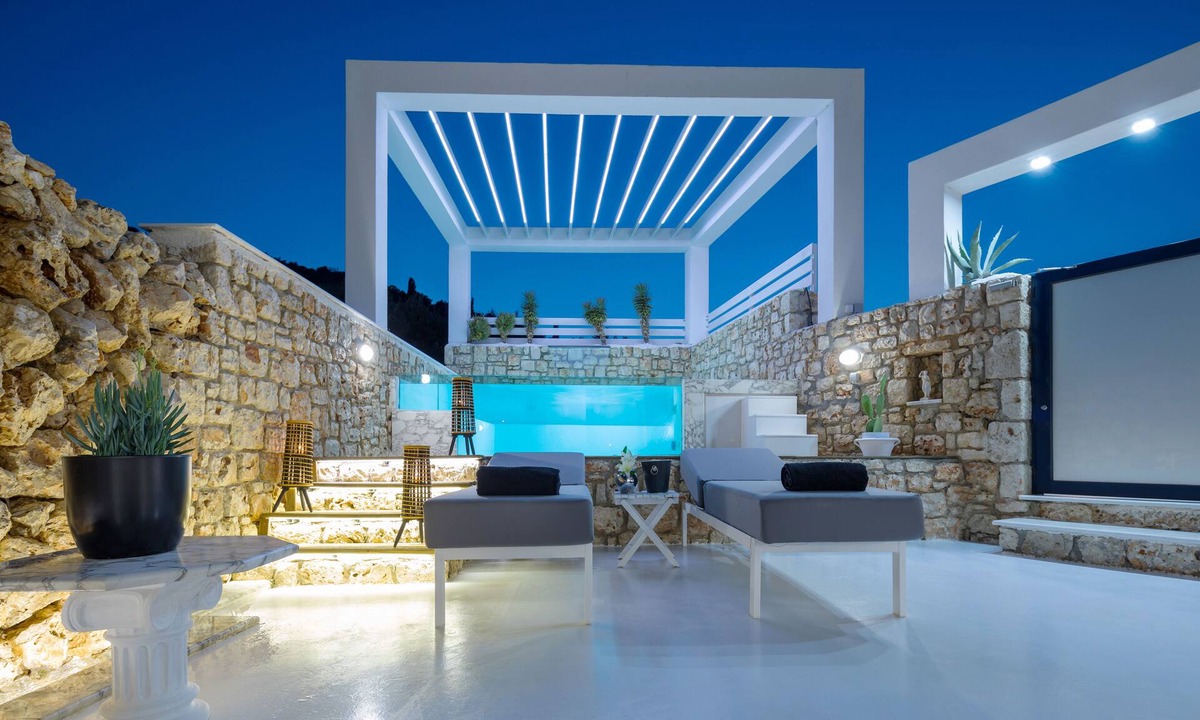 Varvara Villa | Dion Villa - Pool & Jacuzzi - Sleeps 4 - Zakynthos