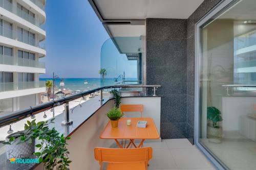 Larnaca City Centre Apartment | Dios Ponte 102 Beachfront
