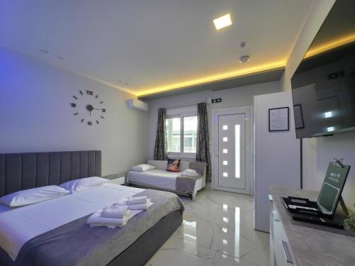 Olymbiaki Akti Apartment | DIOS Studios by SDR