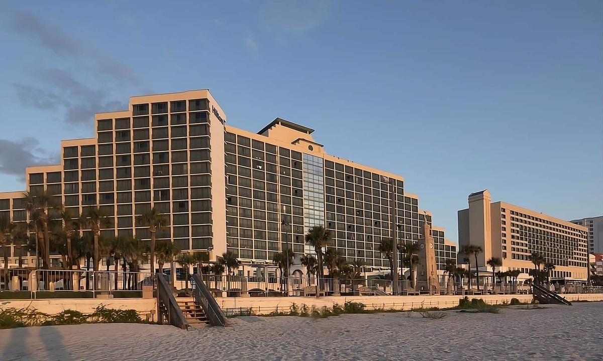 Brush - Stewarts Apartment | Direct Beach Access! City View Unit, 2 Pools!