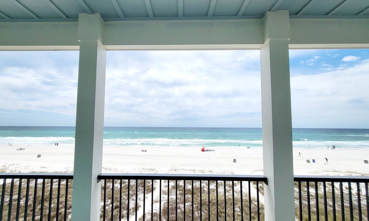 Laguna Beach Estates House | Direct Beachfront Home Loved for Location Experienced Hosts Sleeps 12