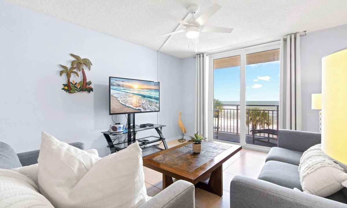 Indian Harbour Beach Condo | Direct Oceanfront Condo W/Extra Large Balcony. Steps to the Beach 🌊