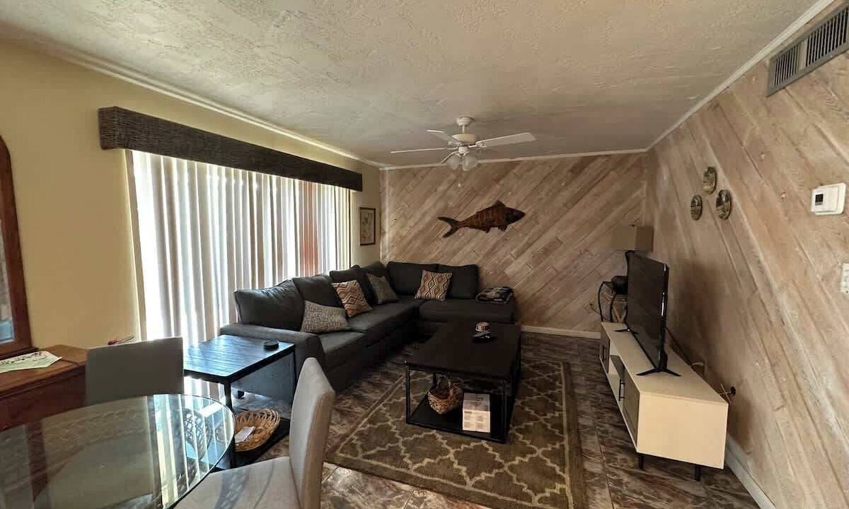 Cocoa Beach Condo | Direct Ocean Complex Diplomat 220-7