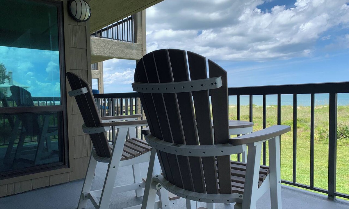Vilano Beach Condo | Direct Oceanfront Seaside Retreat Close to Vilano. St Augustine, Amazing Views