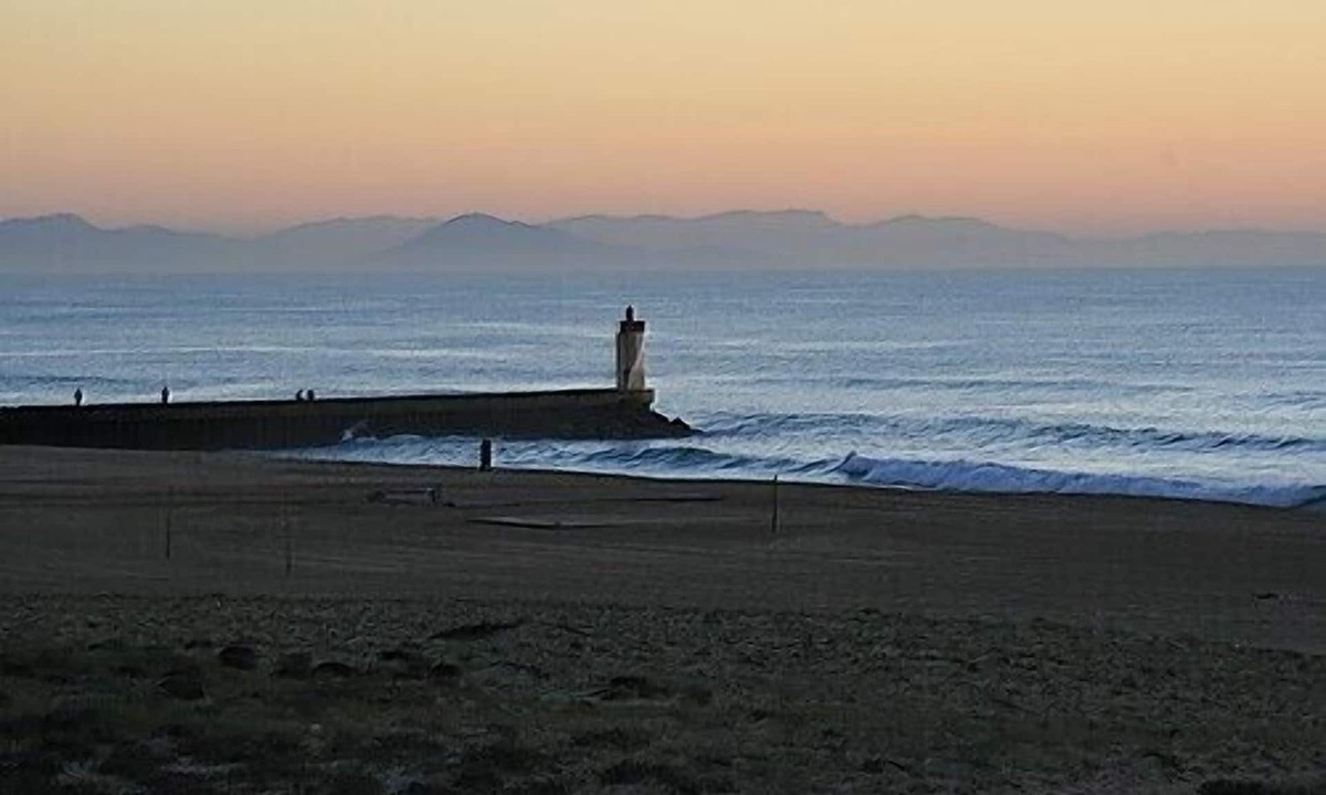 Capbreton Apartment | <- DIRECT on this BEACH, bright; SEA VIEW. T2 * 42m2 + TERRACE + WIFI garage
