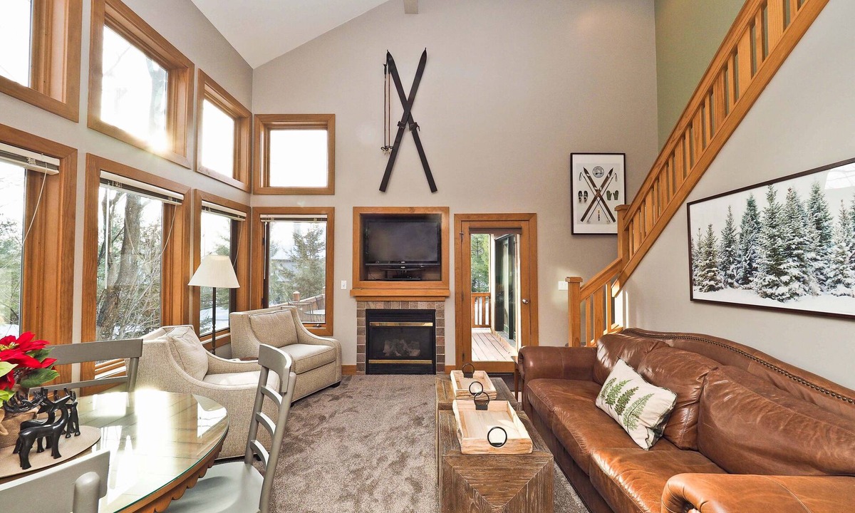 Boyne Falls Condo | Disciples Ridge Condo-4 full bedrooms, Slps 18. Condo next door Slps 17