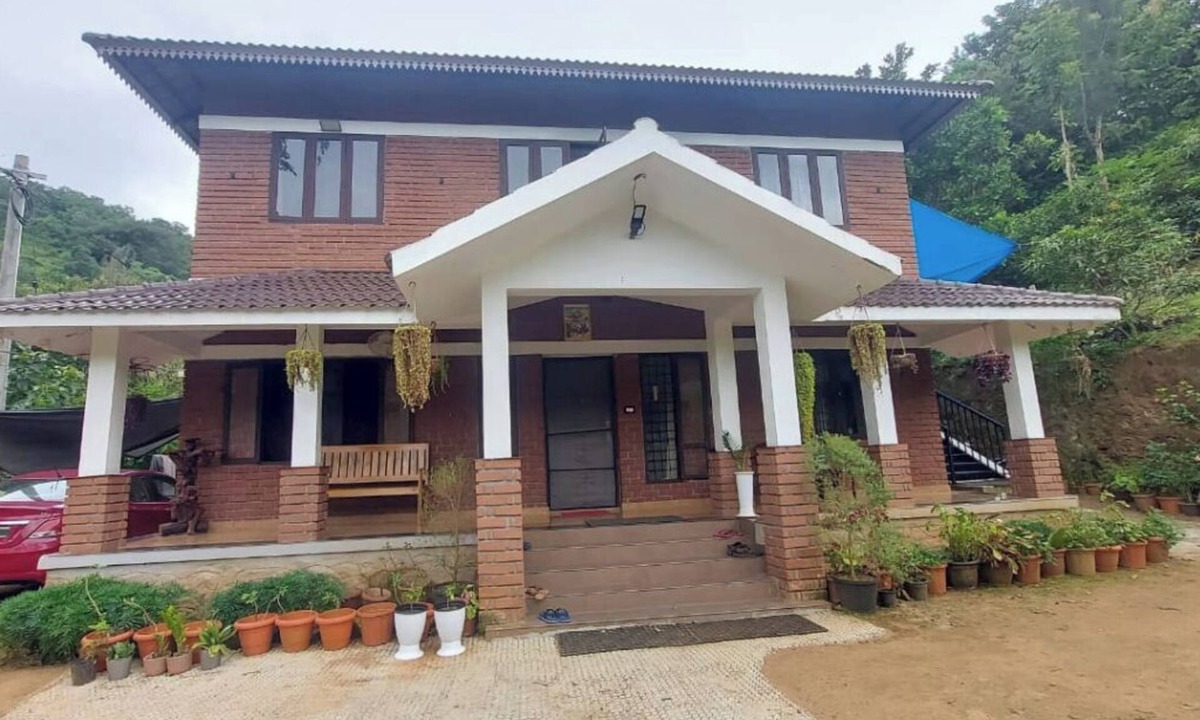 Mannarkkad House | Discover a peaceful retreat nestled in the breathtaking mountains of Attapady,