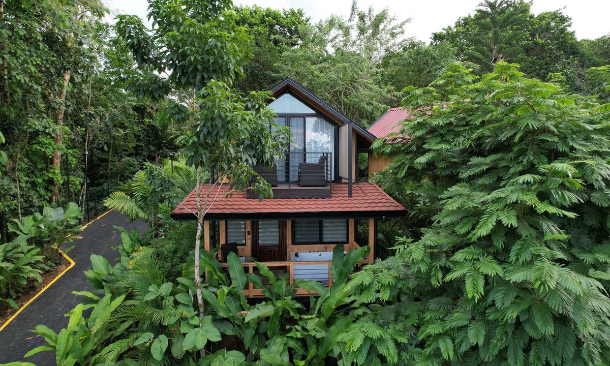 Barrio Pilo Cabin | Discover Romantic Arenal Cabin Near La Fortuna w/Private Hot Tub & Pool