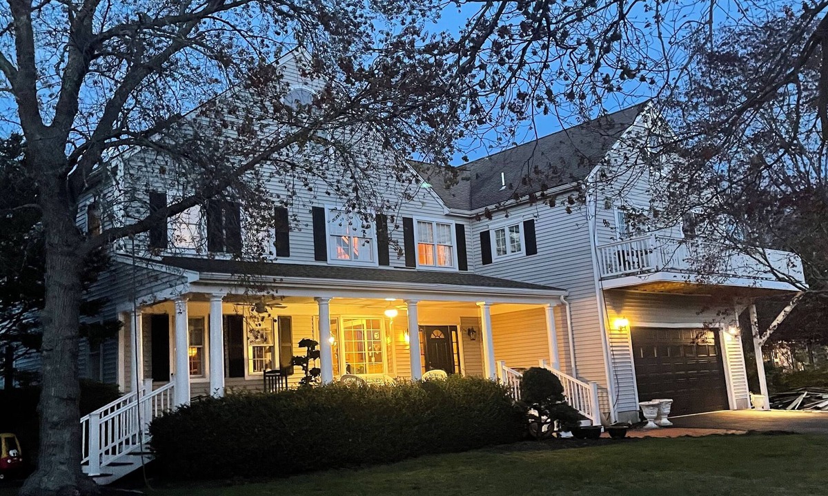 Scituate Apartment | Discover Scituate charm, just a quick ride away from Nantasket Beach