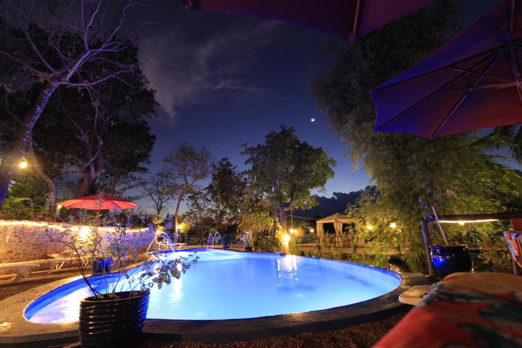 Coron Resort | Discovery Island Resort