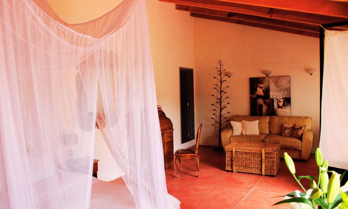Malinalco House | Disfruta de nuestra hermosa vista a las montañas, tranquilo y cercano al centro