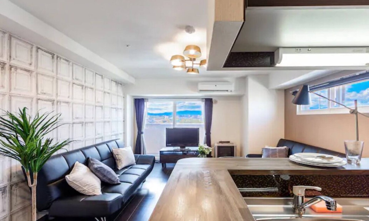 Shiroishi Apartment | Divine