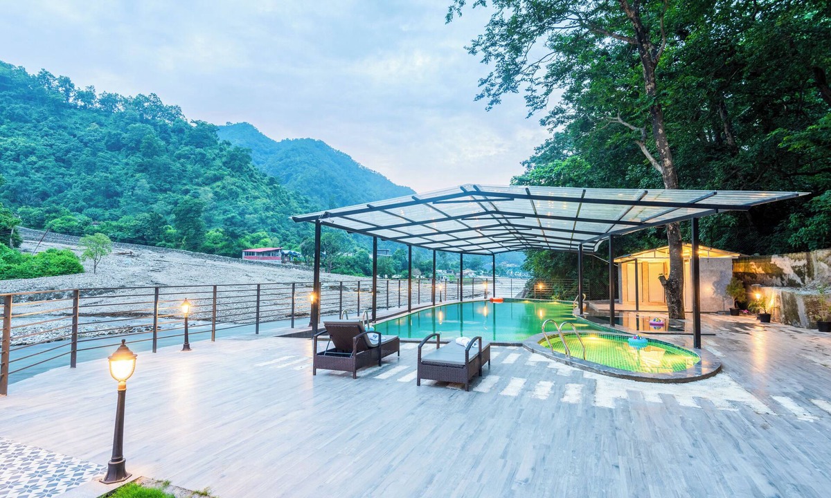 Jogiyana Hotel | DLS Divine River Resort and Spa