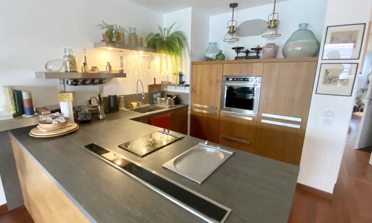 La Joliette Apartment | DOCK - HALL DE LA MAJOR district: . Chic, luxurious setting with sea view