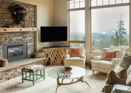 Big Sky House | Docs Holiday