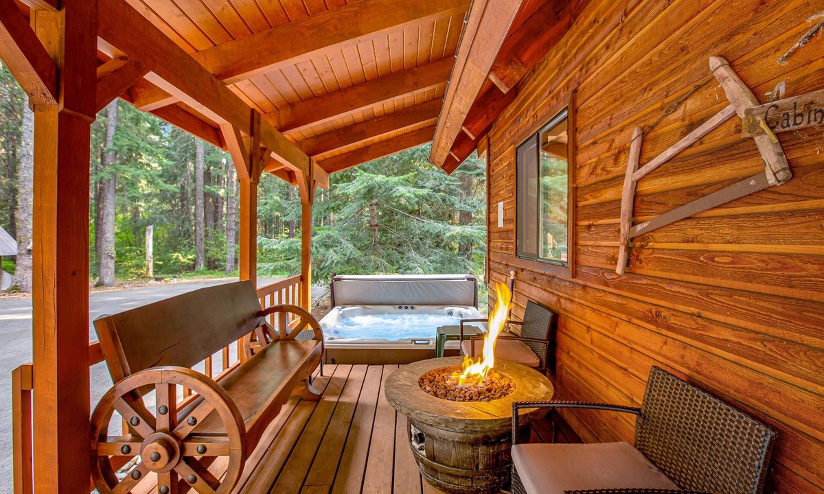 Ronald Cabin | Dog-friendly cabin with hot tub, W/D, woodstove, & porch - RVs and trailers OK