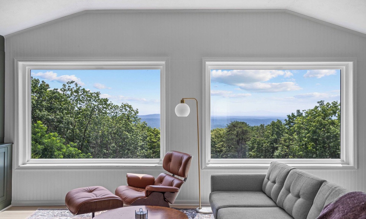 Fishers Hill Cabin | Dog Friendly Mountain Retreat with Stunning Views