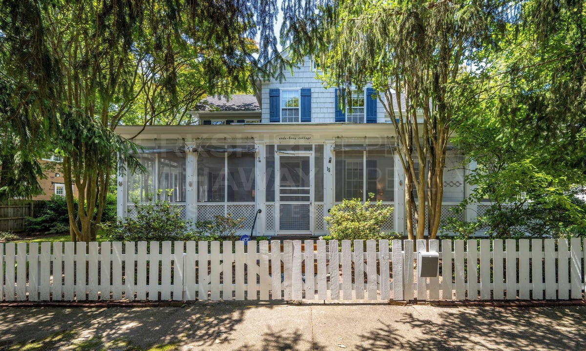 The Pines House | DOG FRIENDLY-OCEAN BLOCK-REHOBOTH BEACH CLASSIC-15 Park