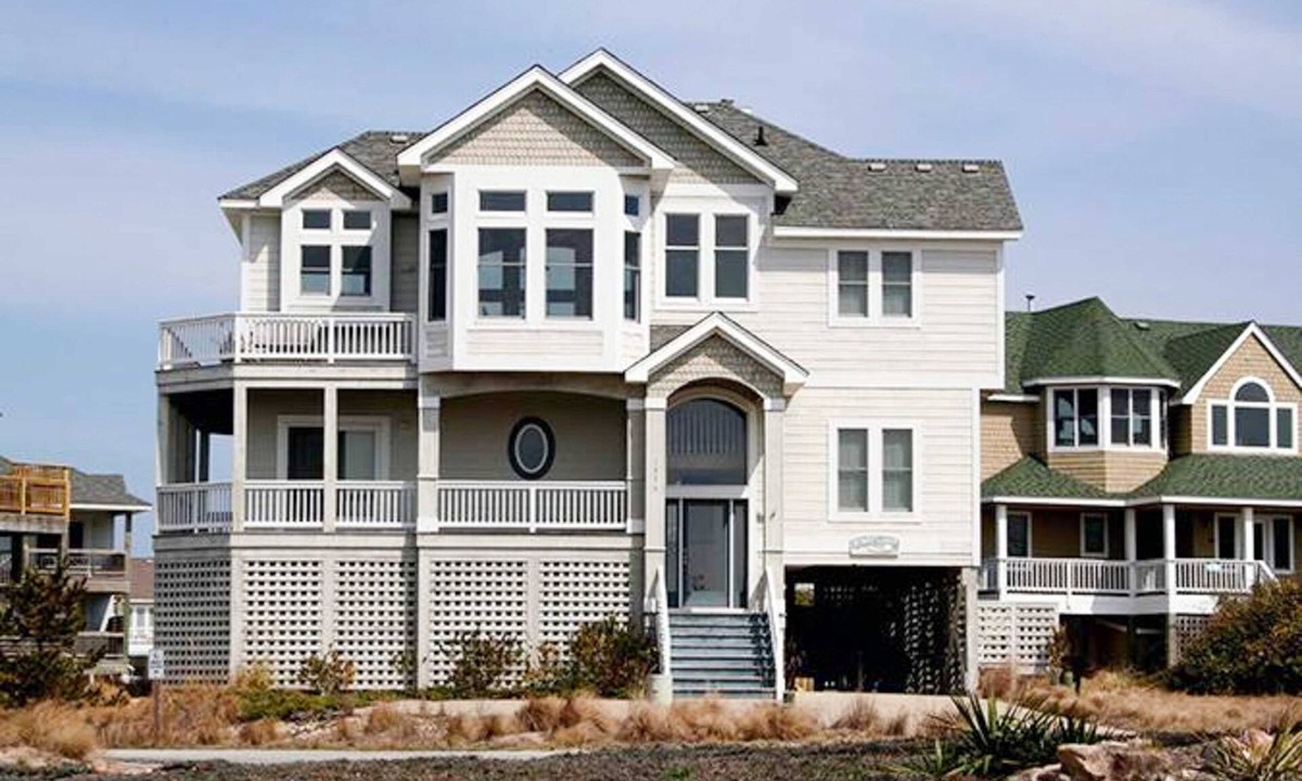Ocean Hill House | Dog-friendly, oceanside, pool, hot tub
