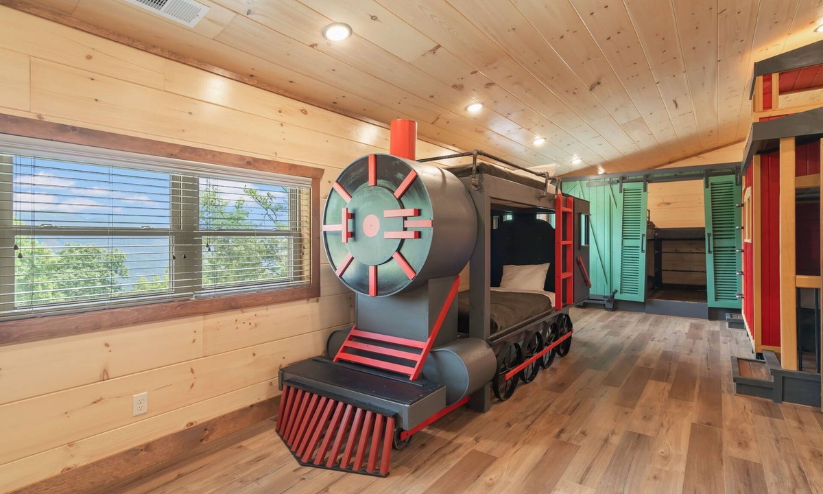 Sevierville Cabin | Dog Friendly | Pool | Sleeps 20