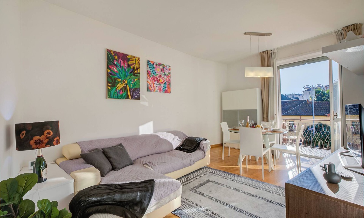 Meina Apartment | Dolce Orizzonte Few Steps From Lake, Meina, Italy