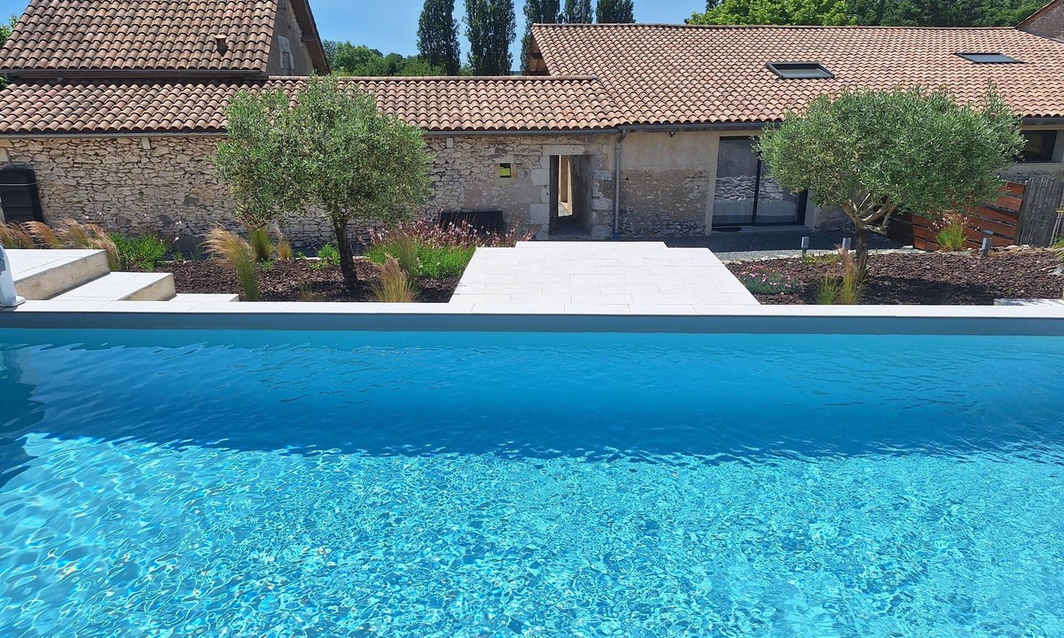Cuneges House | Dolce Vitae Gîtes – Privézwembad, spa en biljart