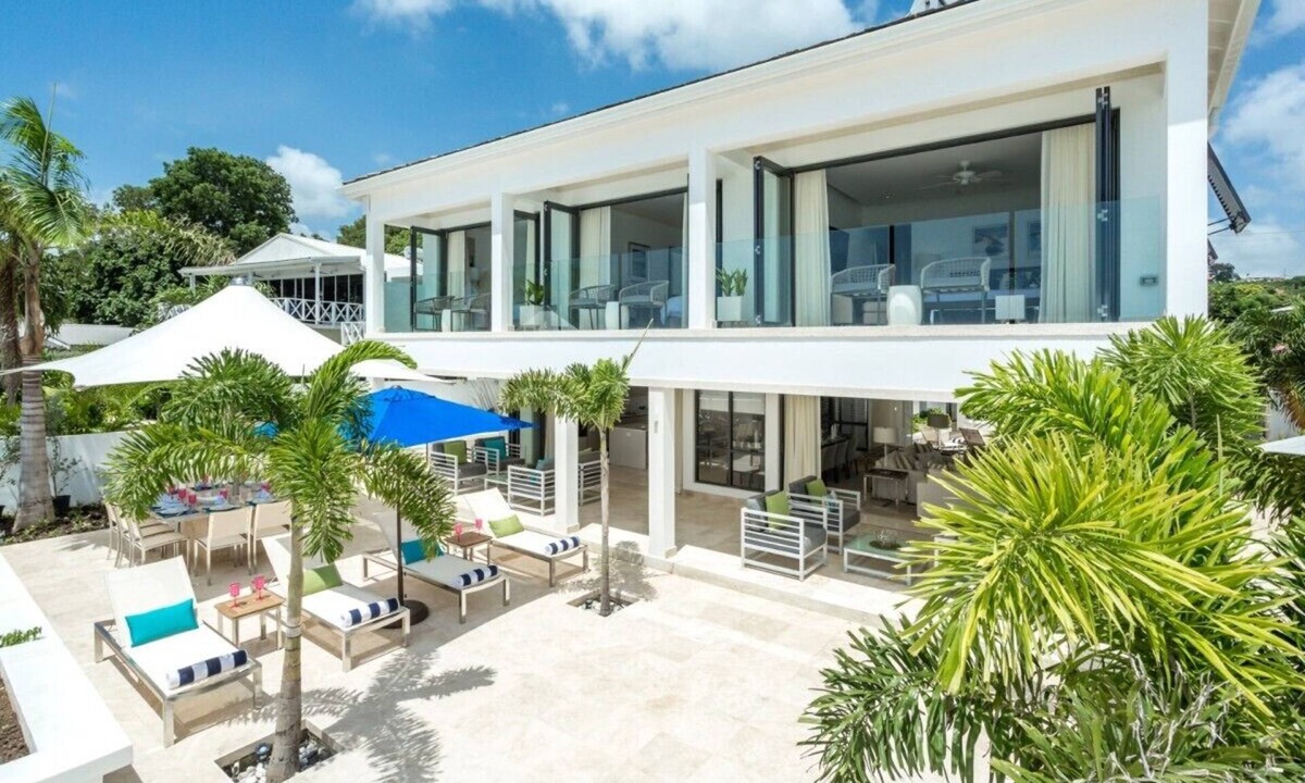 Prospect House | Dolphin Beach House (Reigate) by Fantasia Villas