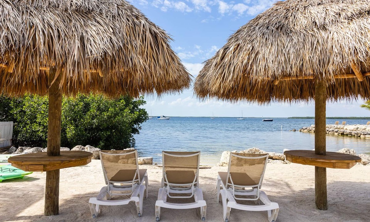 Key Largo Hotel | Dolphin Point Villas